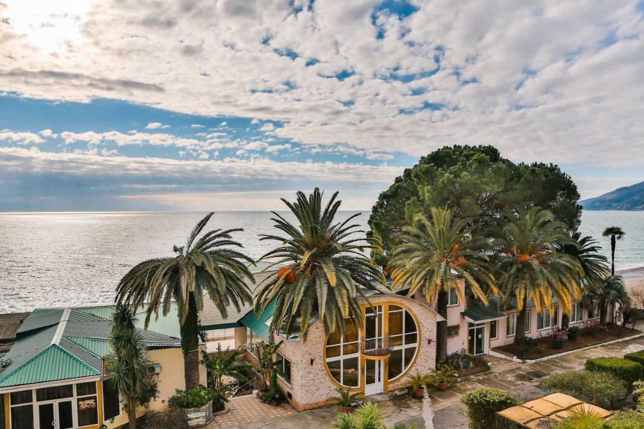 Old Gagra Hotel Εξωτερικό φωτογραφία