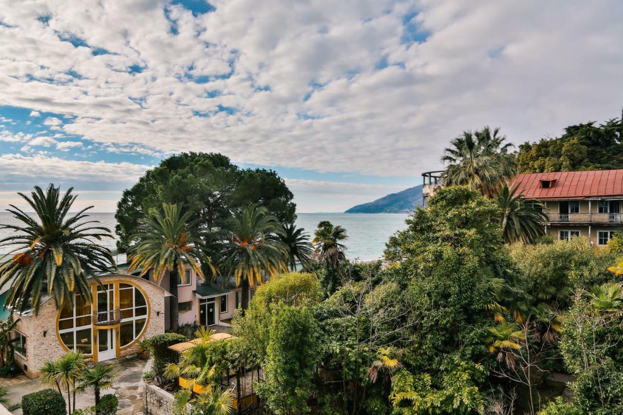 Old Gagra Hotel Εξωτερικό φωτογραφία