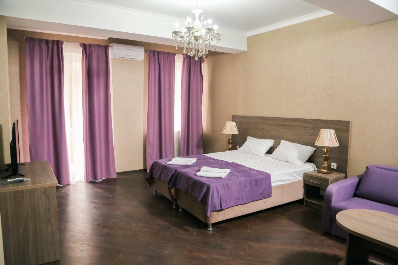 Old Gagra Hotel Εξωτερικό φωτογραφία