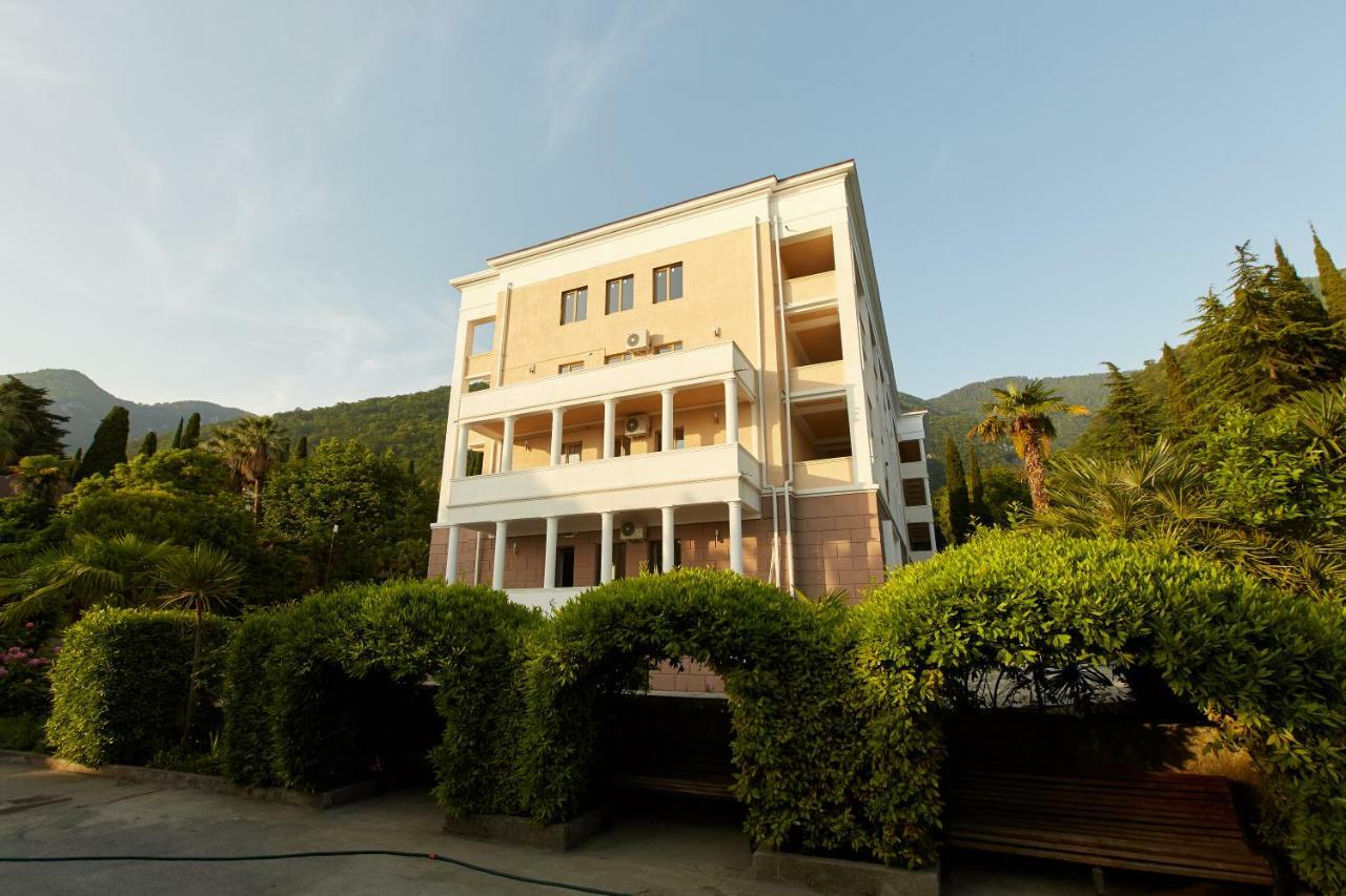 Old Gagra Hotel Εξωτερικό φωτογραφία