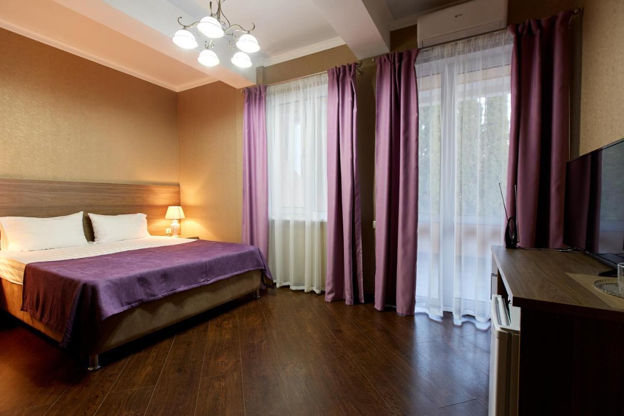Old Gagra Hotel Εξωτερικό φωτογραφία